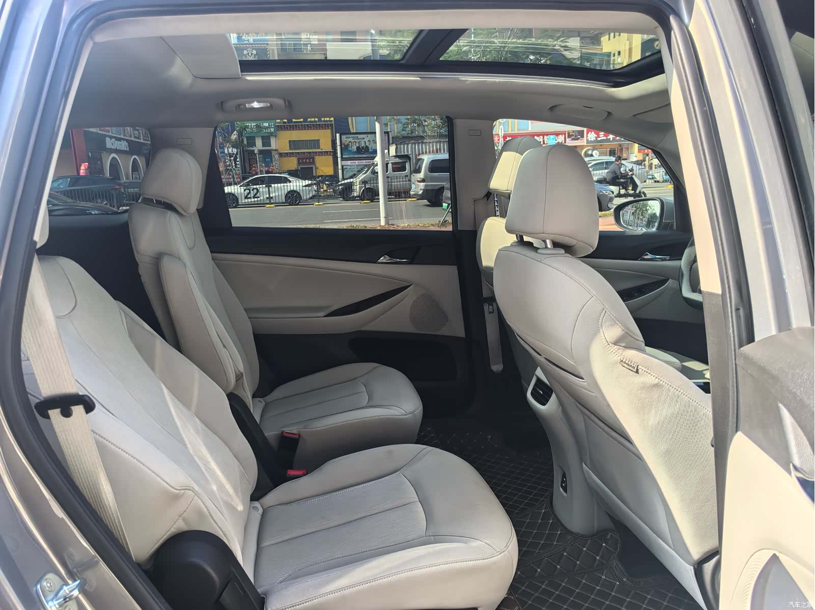 Buick GL6, 2018 14