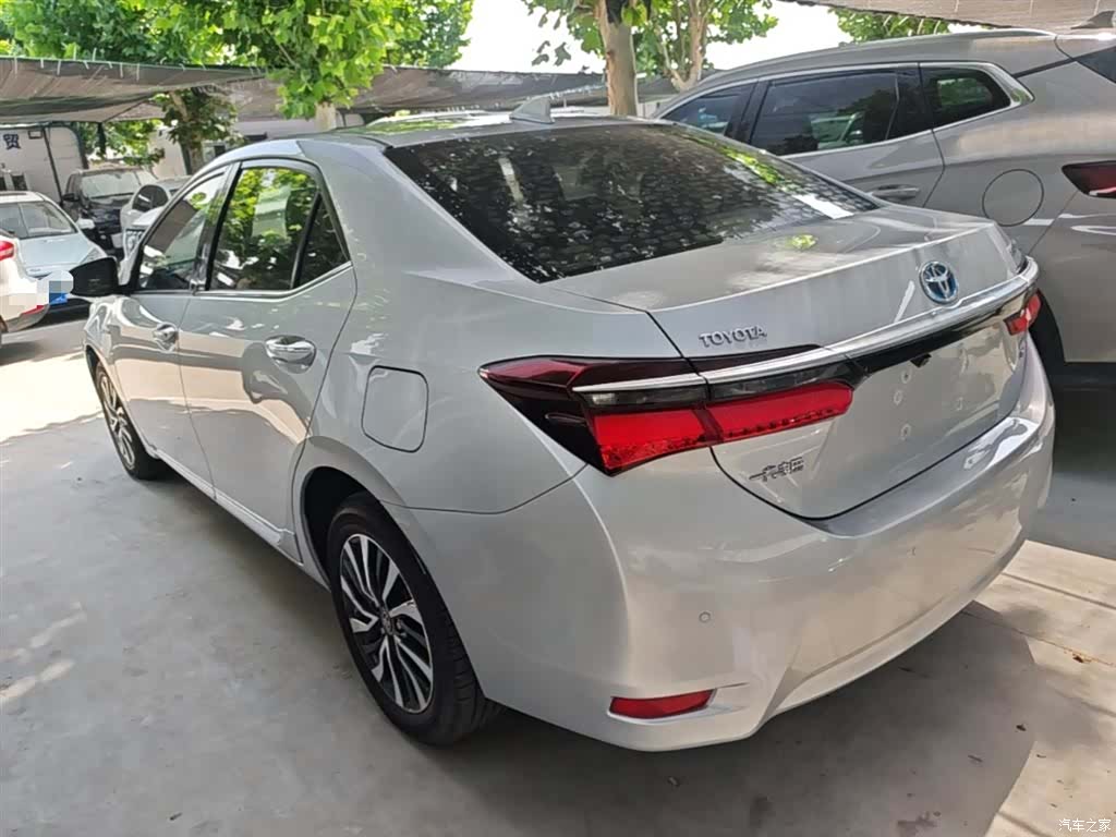 Toyota Corolla, 2019 все фото