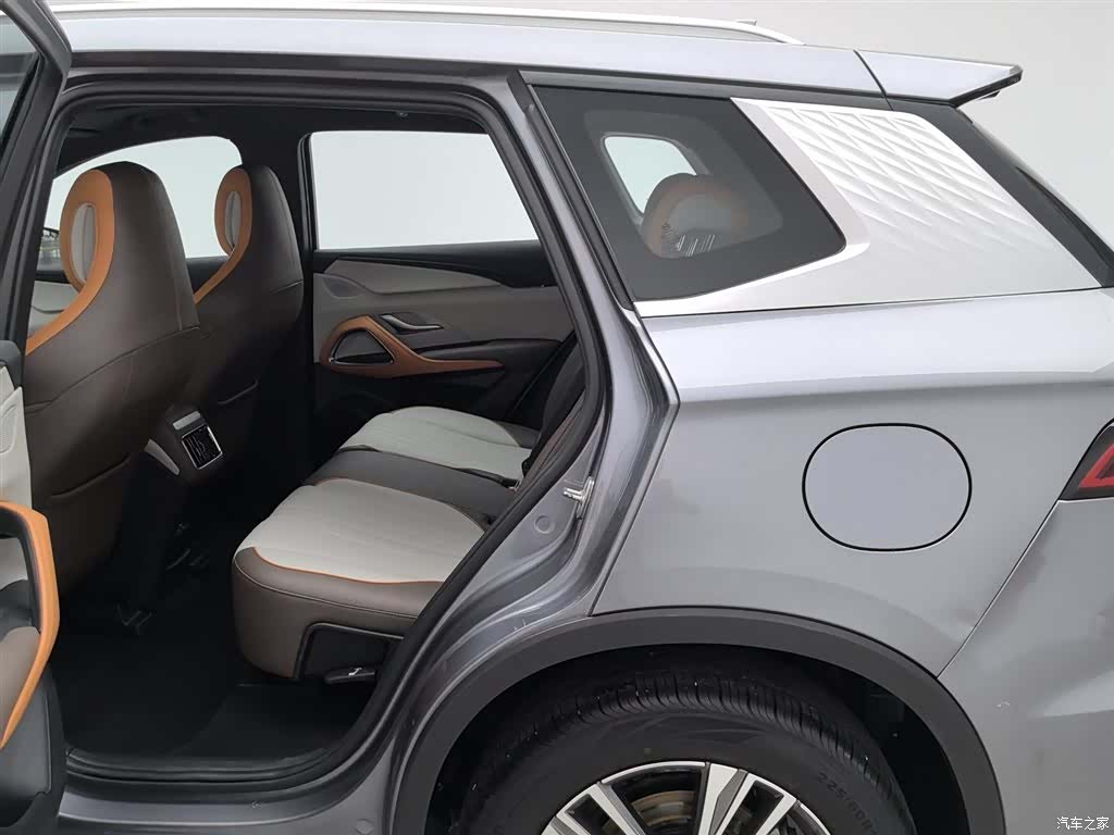 BYD Song, 2022 15