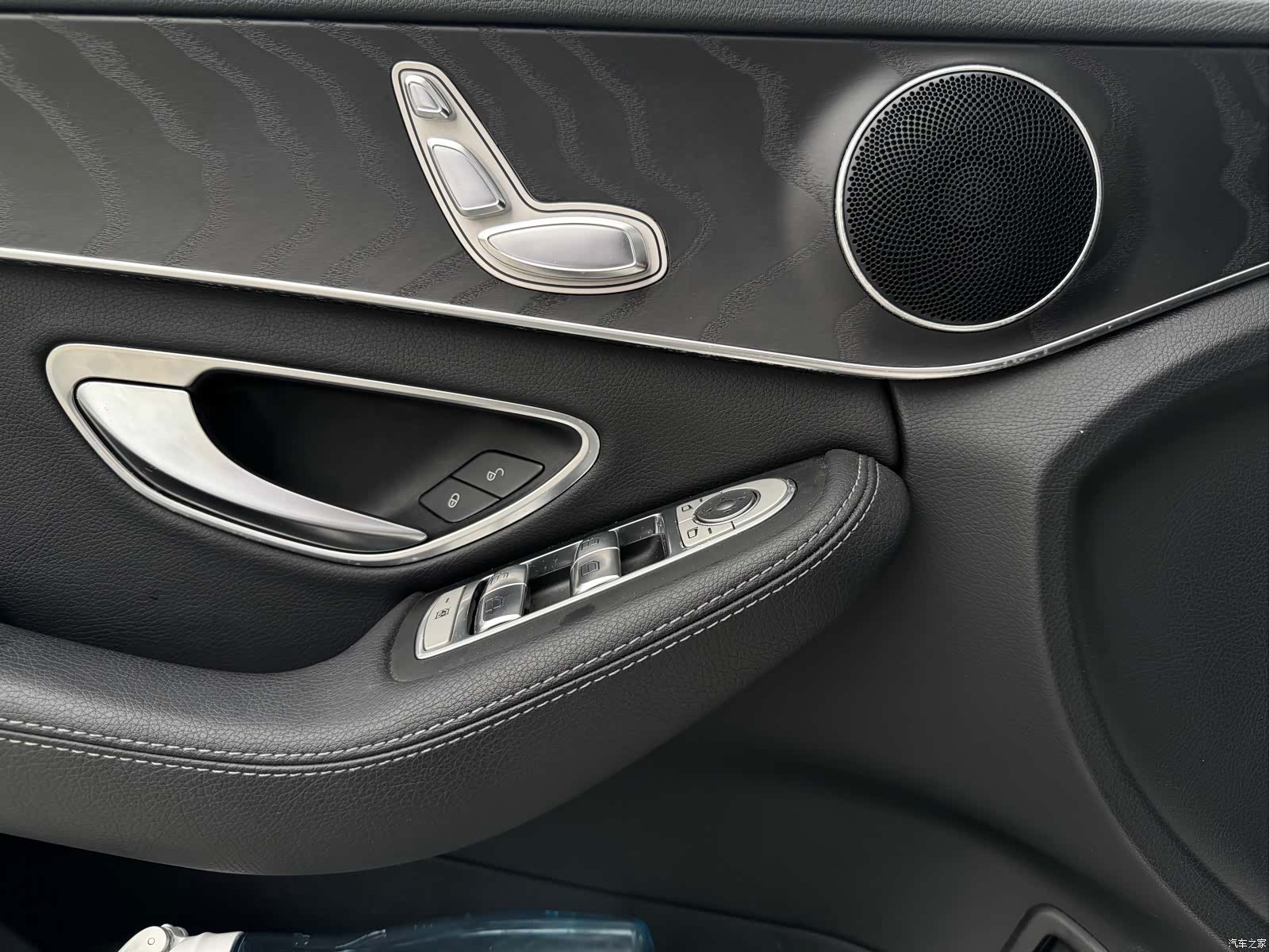 Mercedes-Benz C-Class, 2016 13