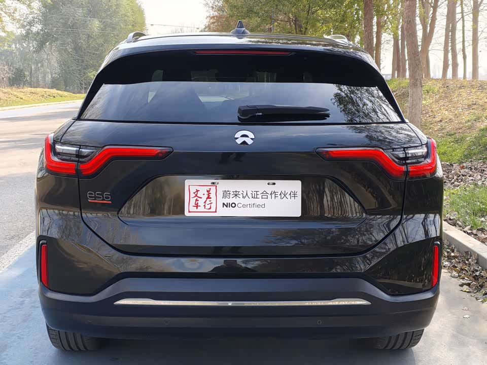 NIO ES6