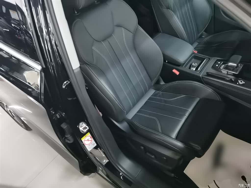 Audi Q5L, 2023 25