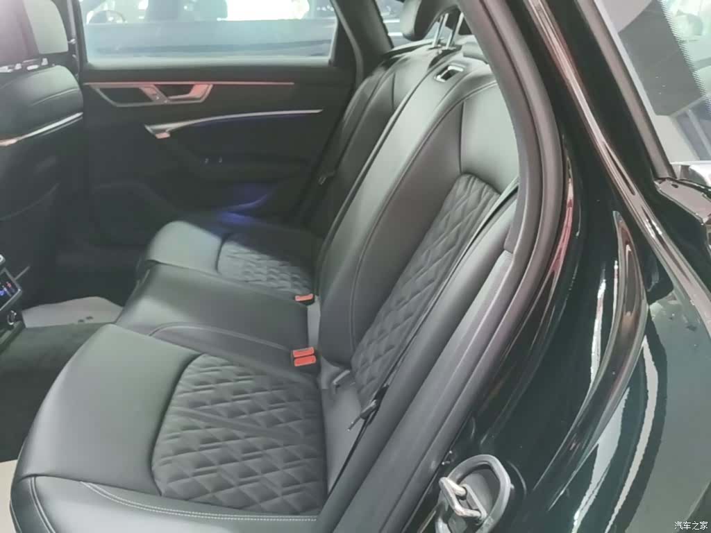 Audi A6L, 2025 24
