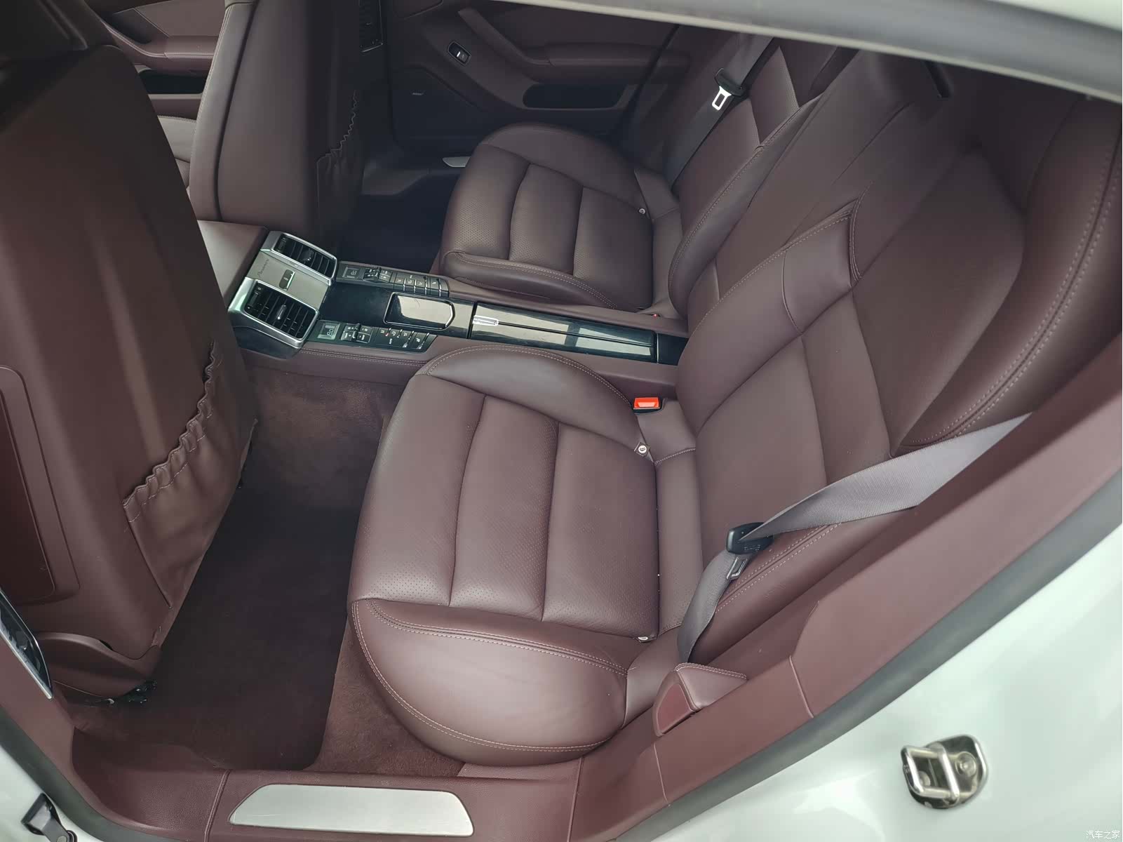 Porsche Panamera, 2016 9
