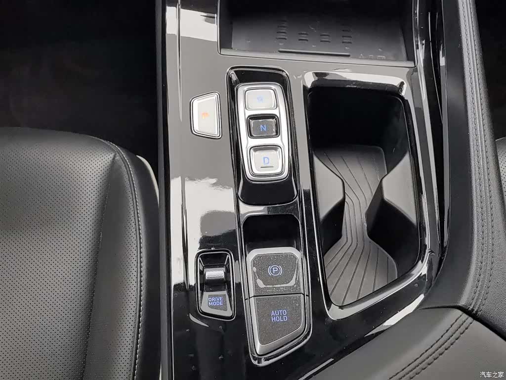 Hyundai Custo, 2023 13