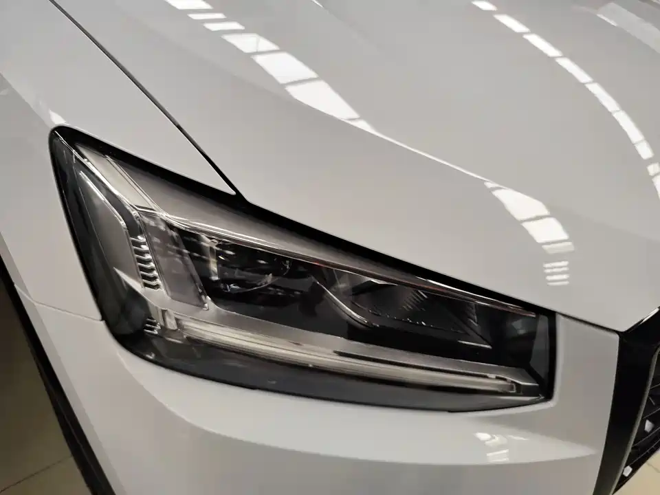 Audi Q2L Audi Q2L