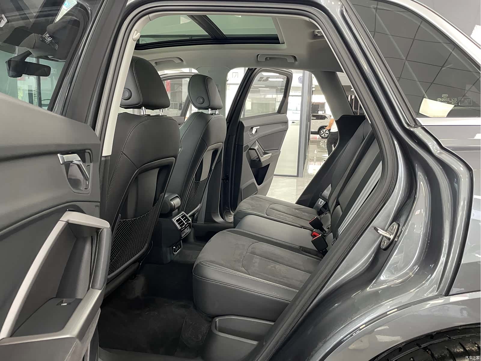 Audi Q3, 2022 6