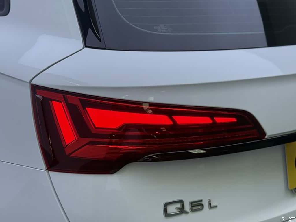 Audi Q5L, 2022 14