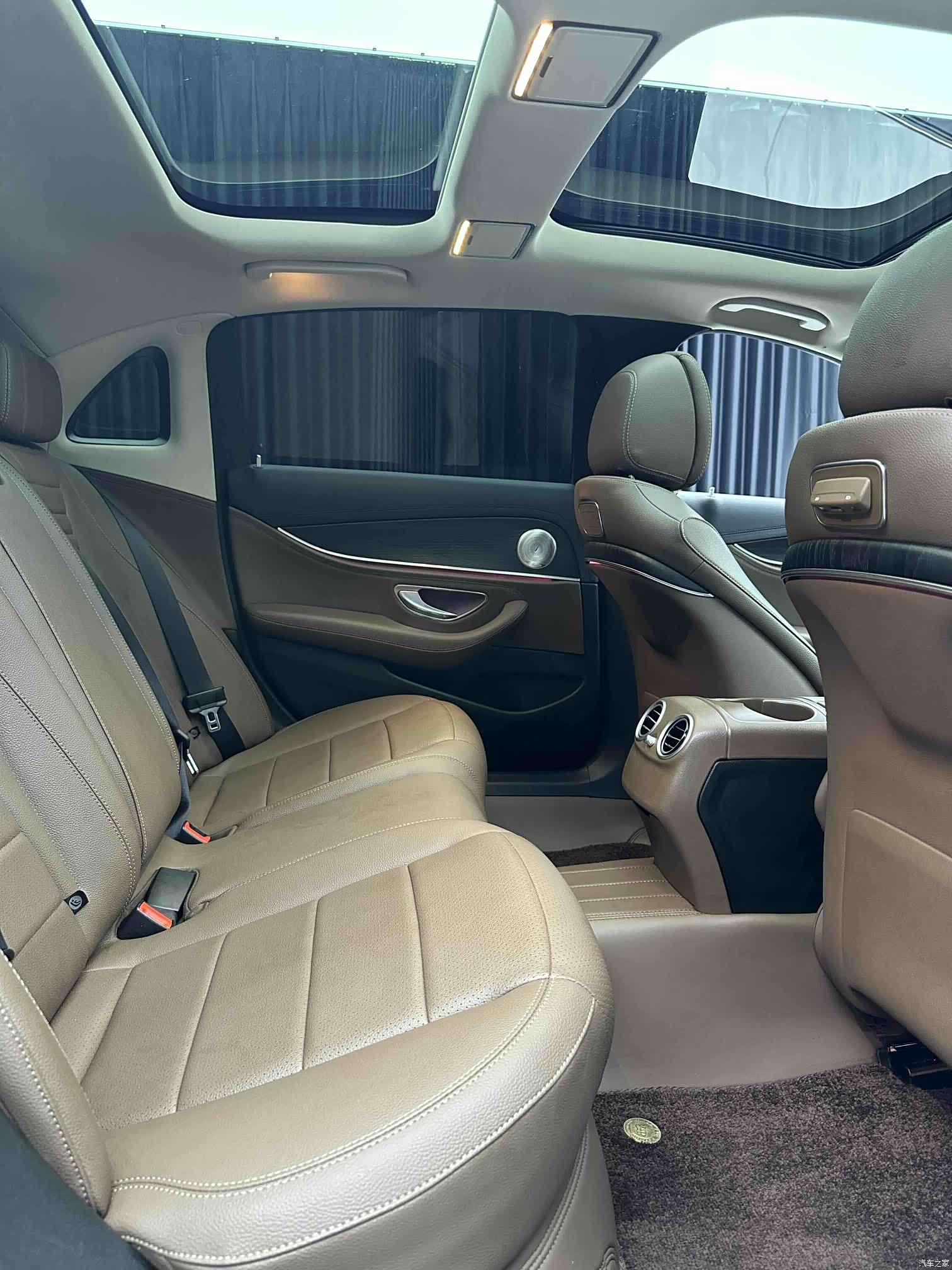 Mercedes-Benz E-Class, 2020 11