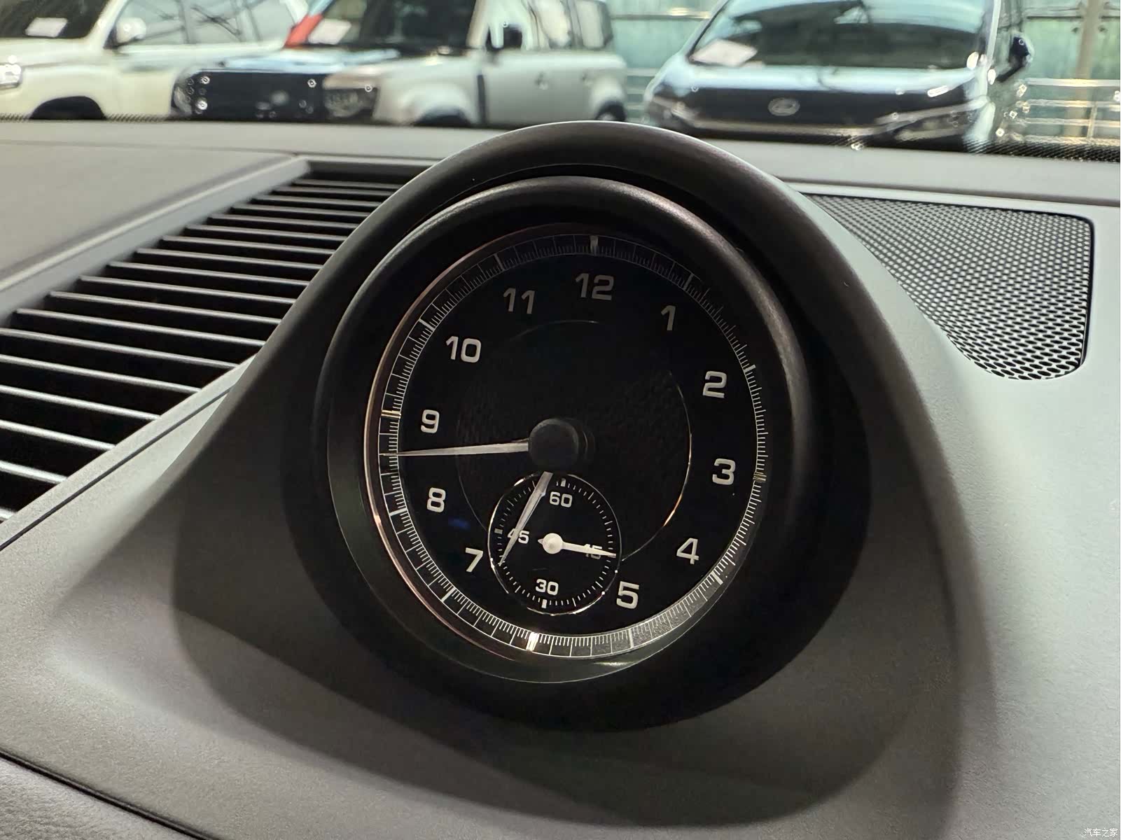 Porsche Macan, 2026 15