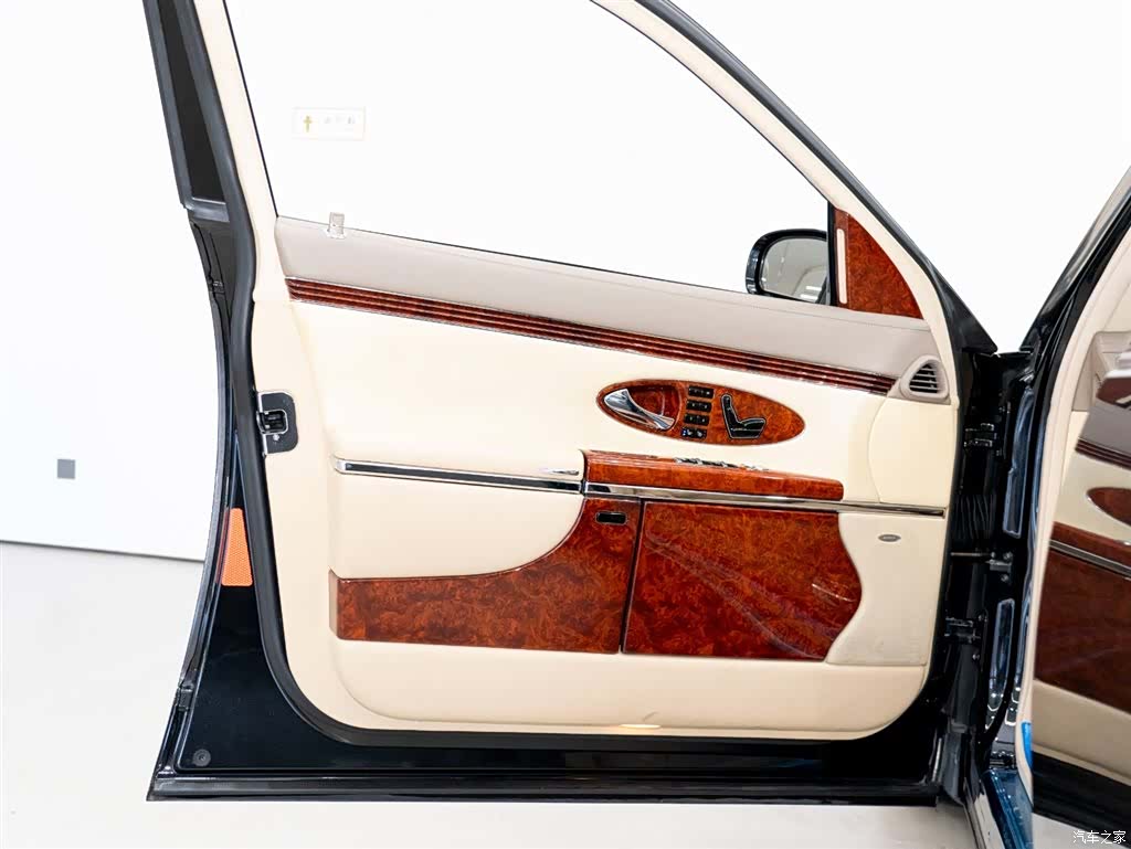 Maybach 62, 2009 7