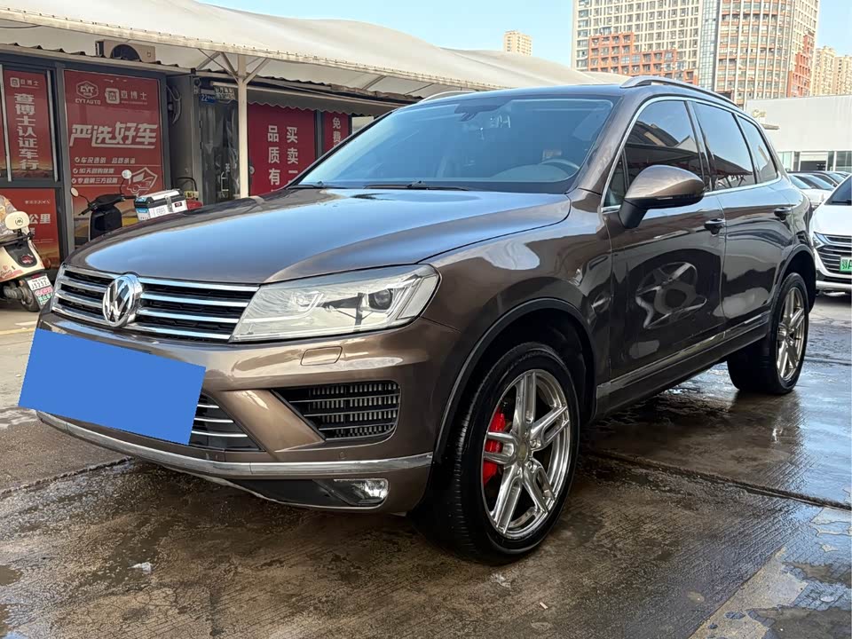 Volkswagen Touareg