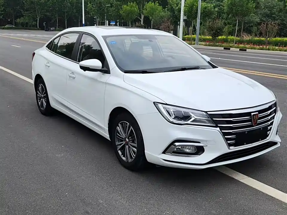 Roewe i5