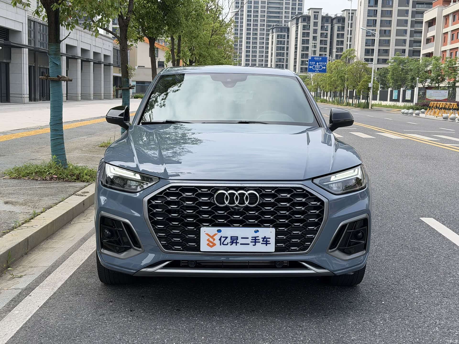 Audi Q5L, 2022 2
