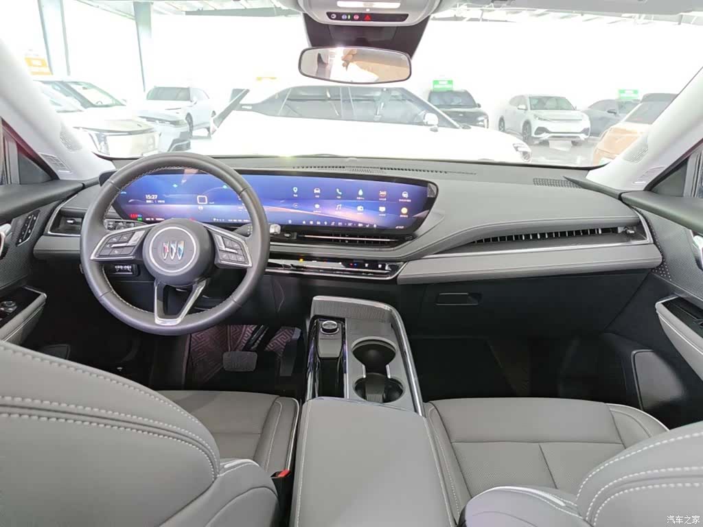 Buick E5, 2025 10