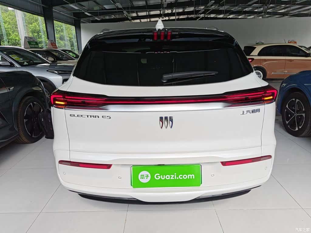 Buick E5, 2025 6