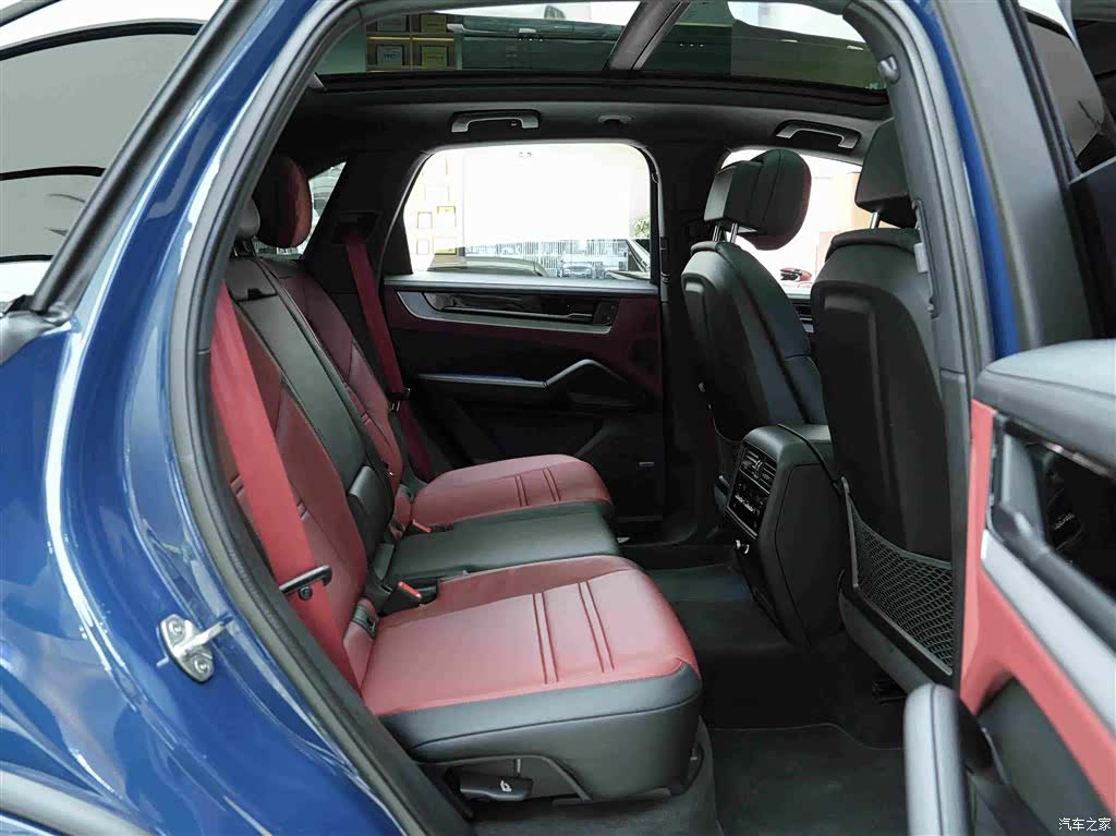 Porsche Cayenne, 2024 14