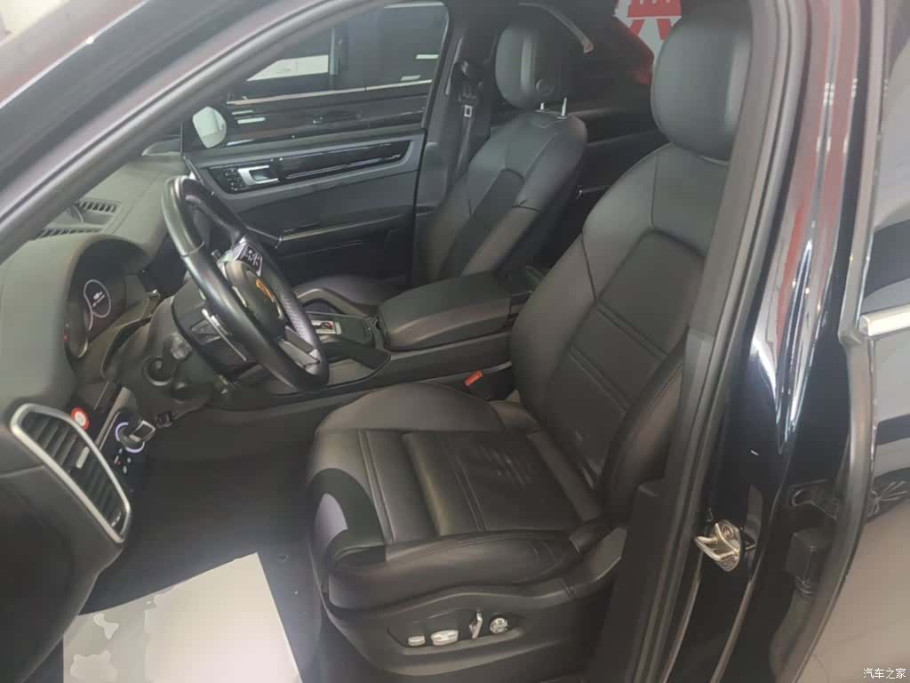 Porsche Cayenne, 2019 15