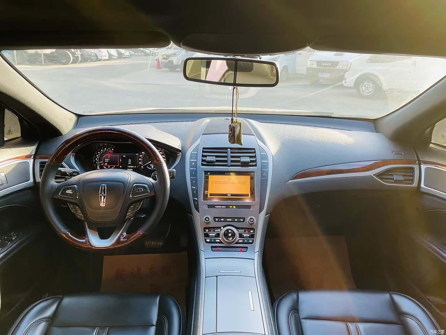 Lincoln MKZ, 2019 8