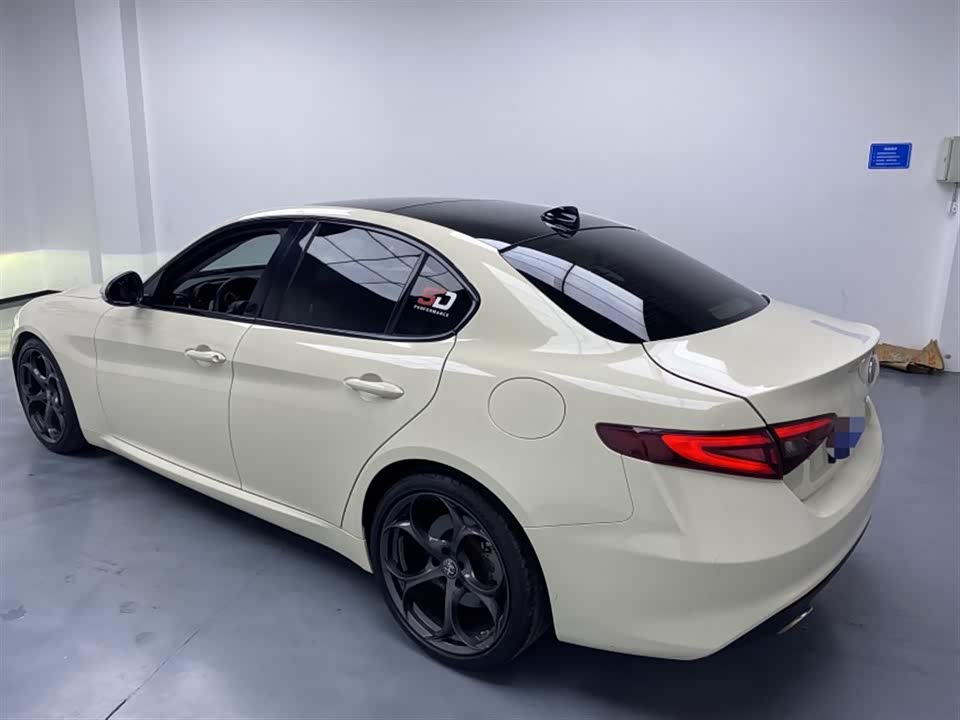 Alfa Romeo Giulia