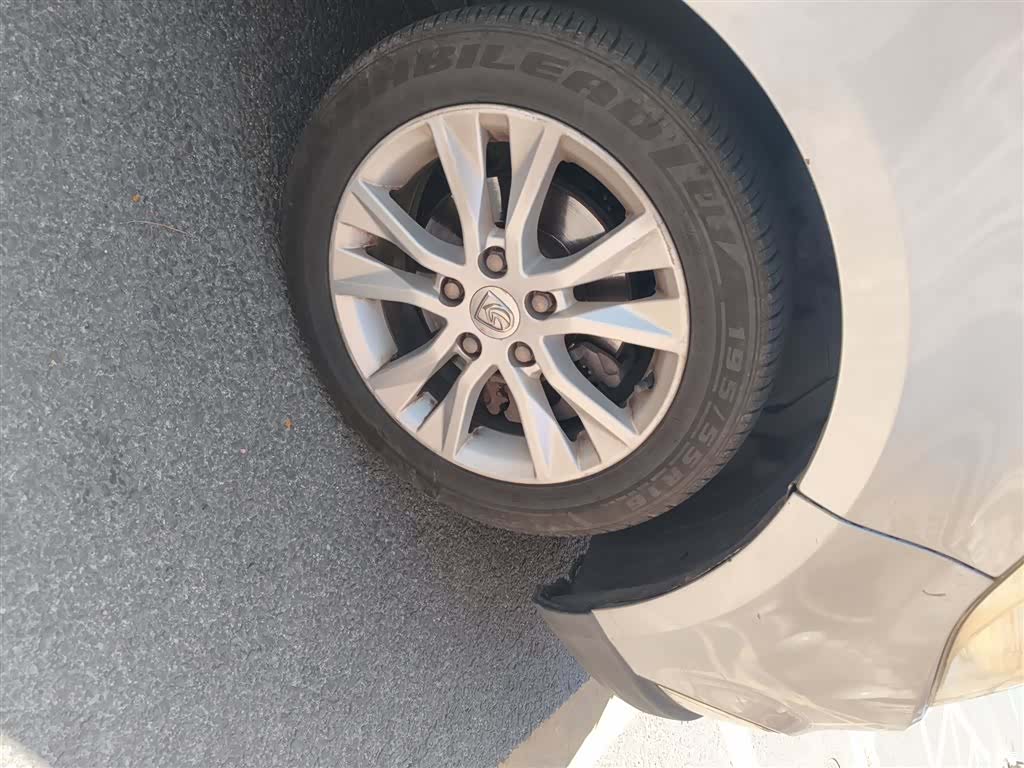 Wuling 730, 2015 24