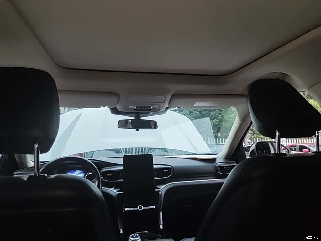 Ford Explorer, 2020 18