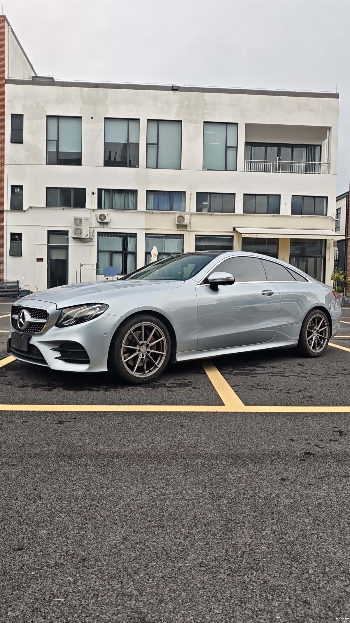 Mercedes-Benz E-Class, 2018 1