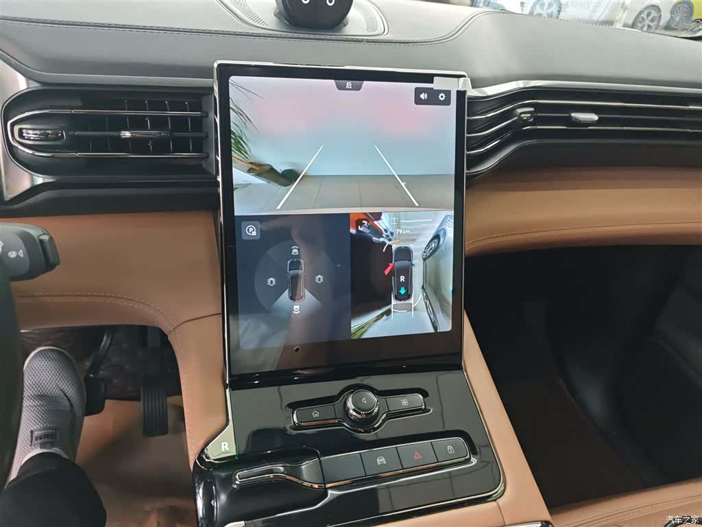 NIO ES8, 2022 7