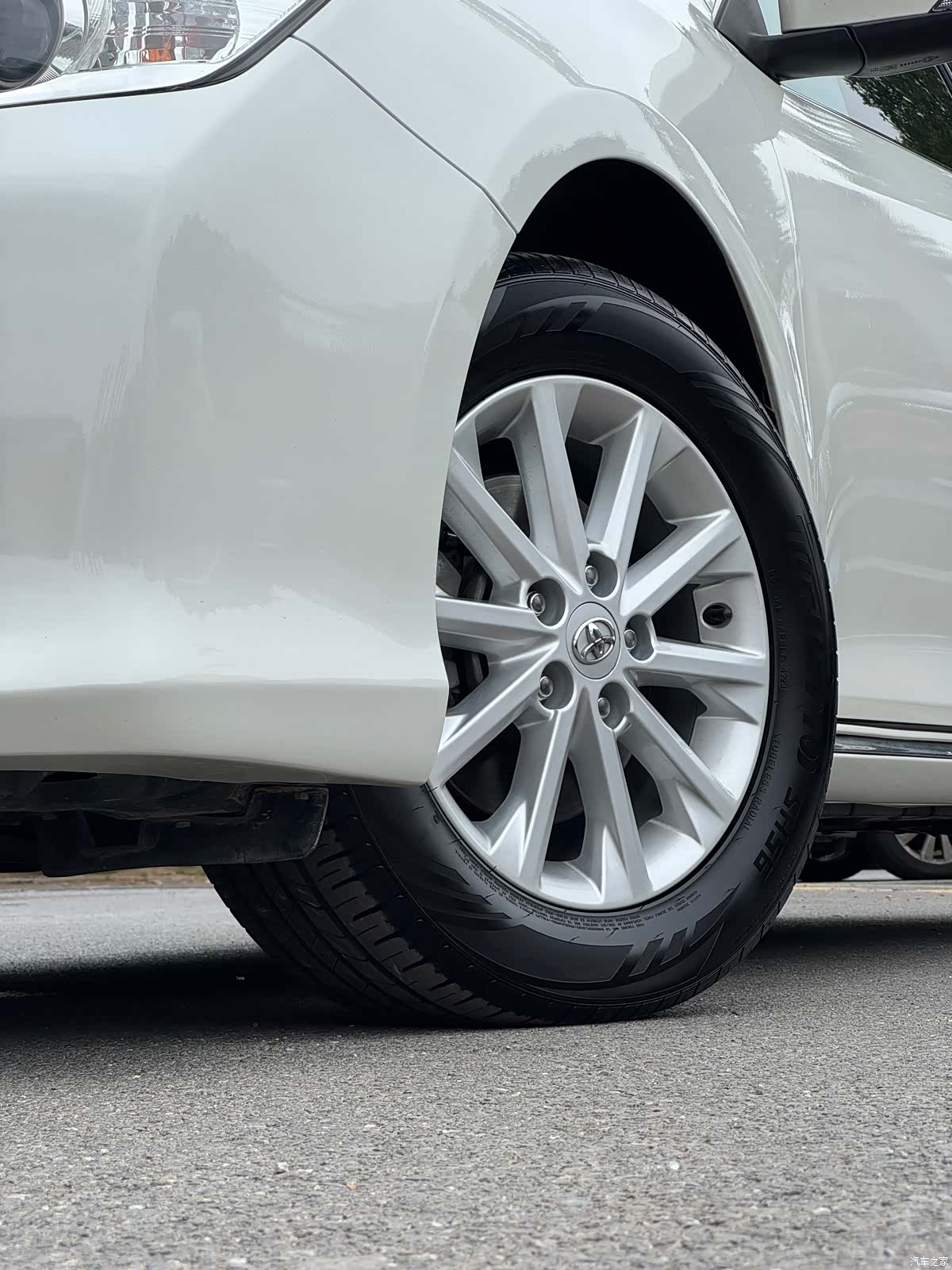Toyota Camry, 2013 8