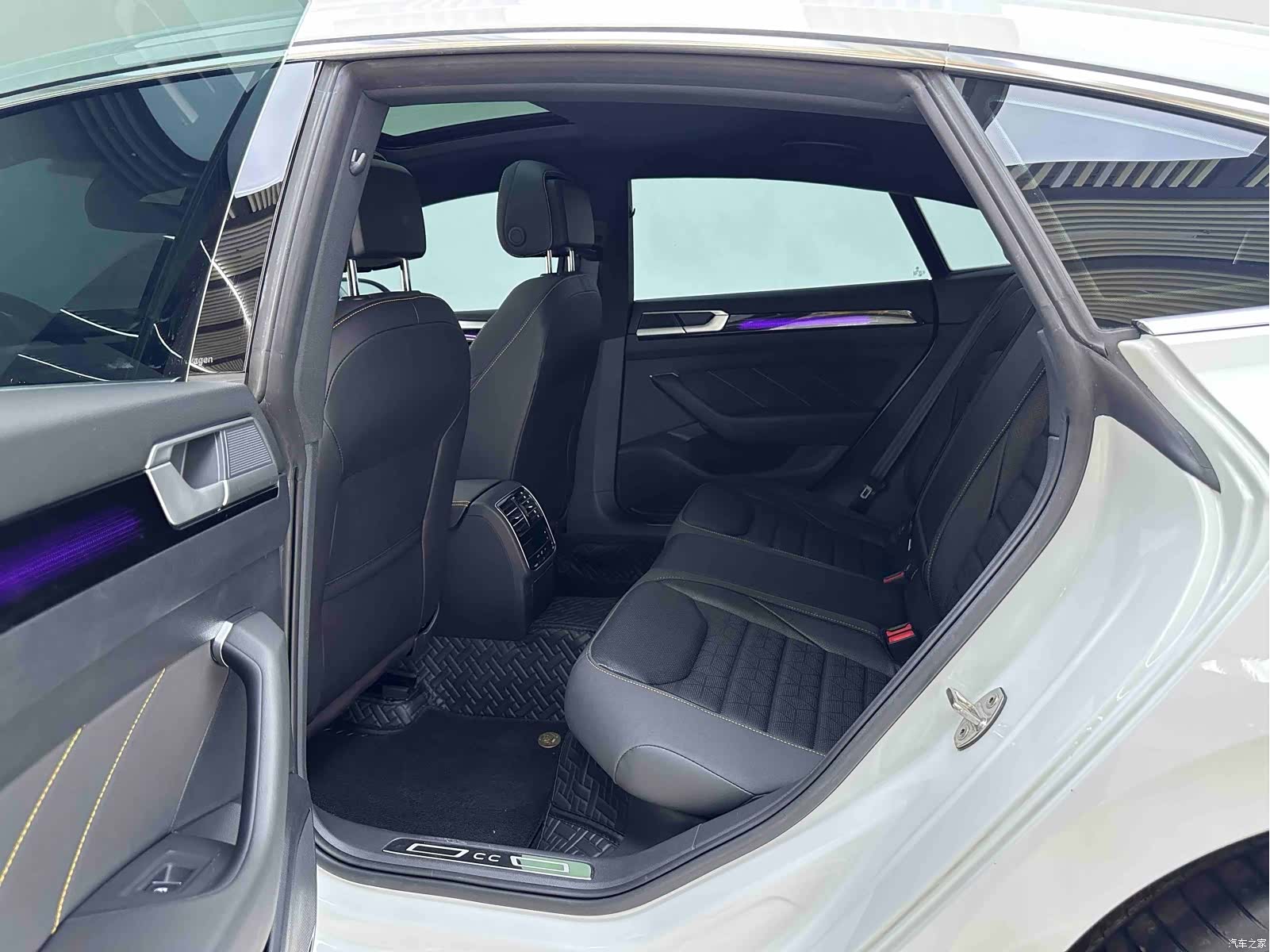 Volkswagen CC, 2024 9