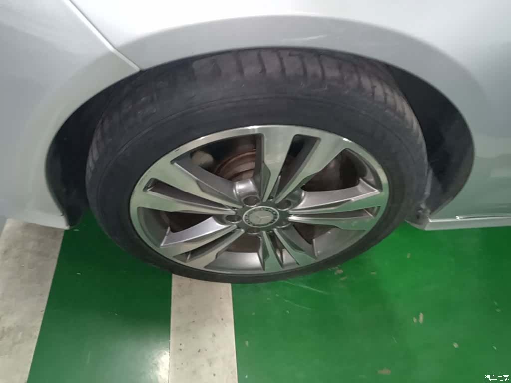 Mercedes-Benz E-Class, 2015 23