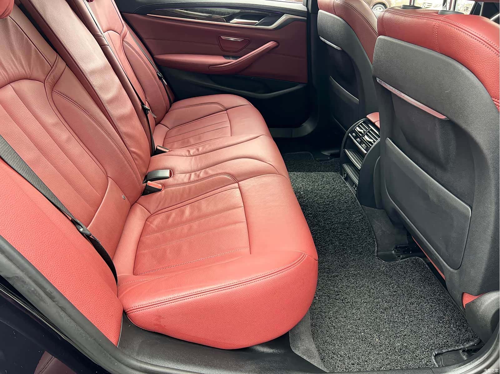 BMW 5 Series, 2020 9