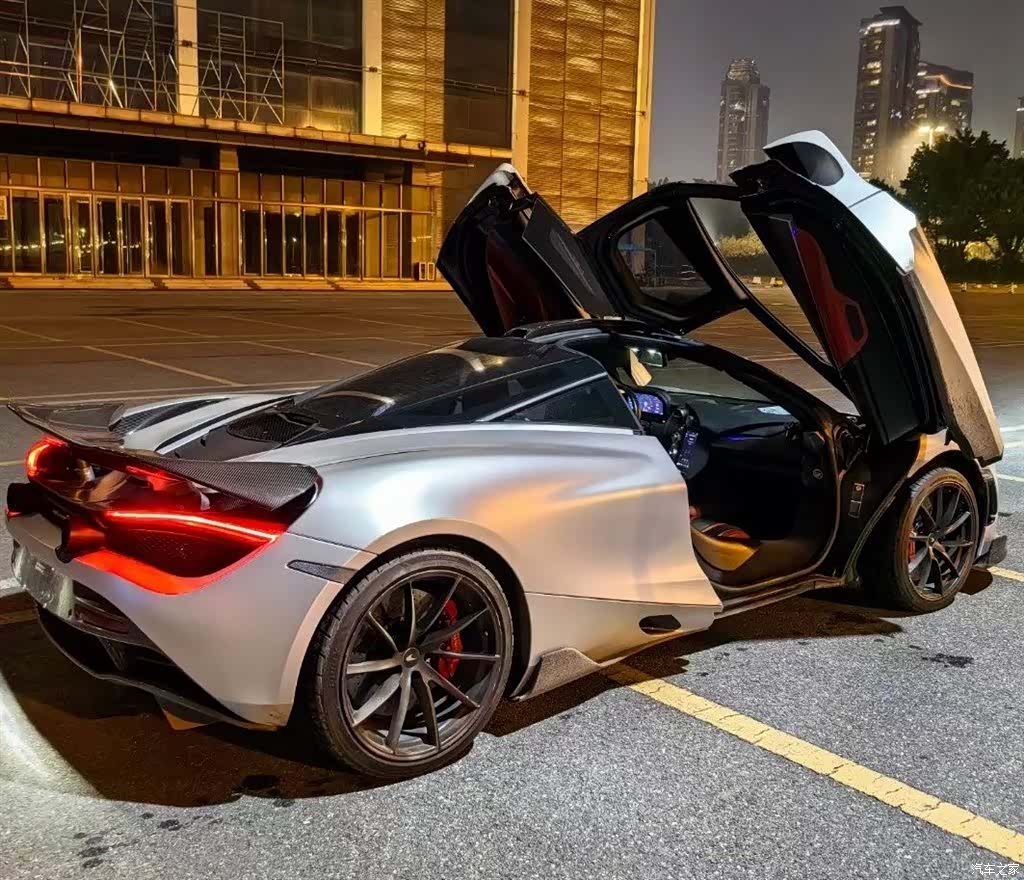 McLaren 720S, 2018 4