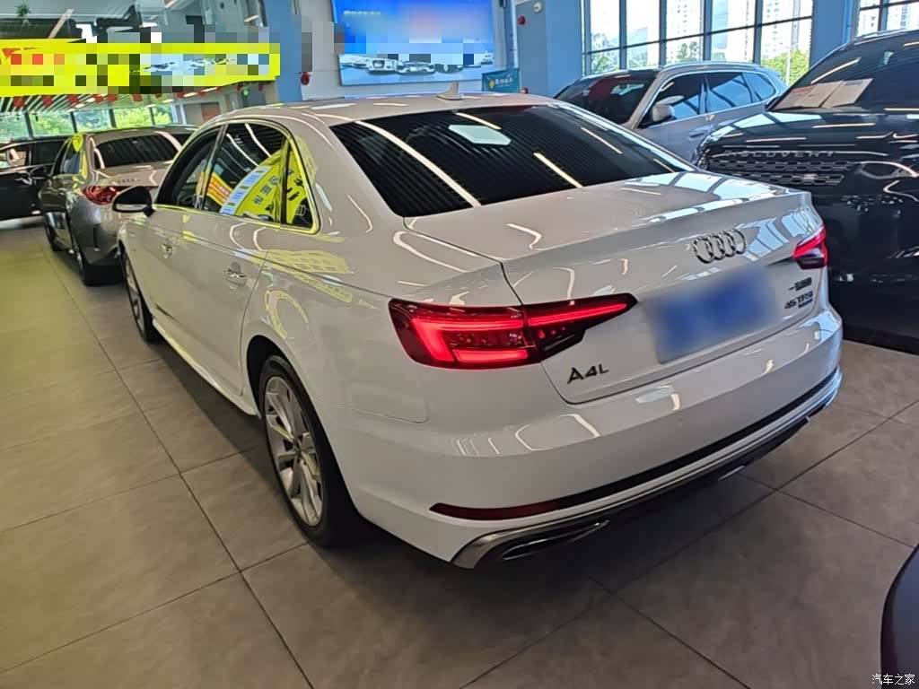 Audi A4L, 2019 все фото