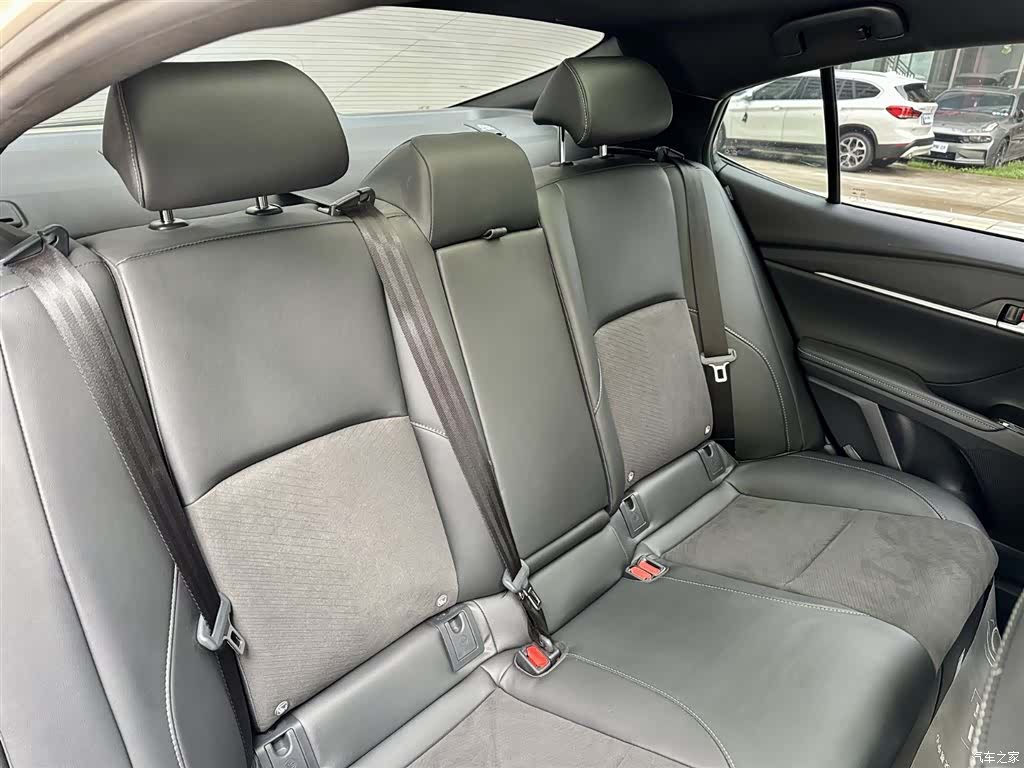 Toyota Camry, 2024 8