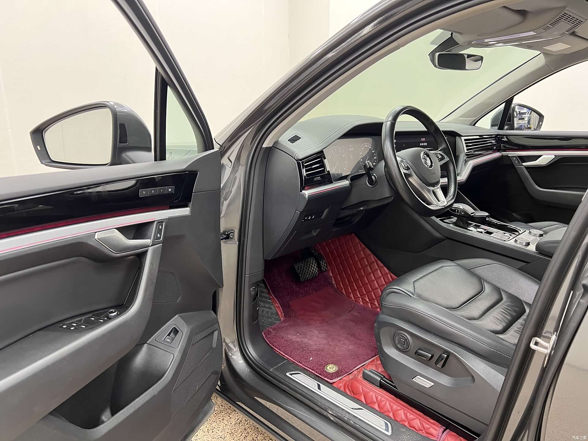 Volkswagen Touareg, 2020 13