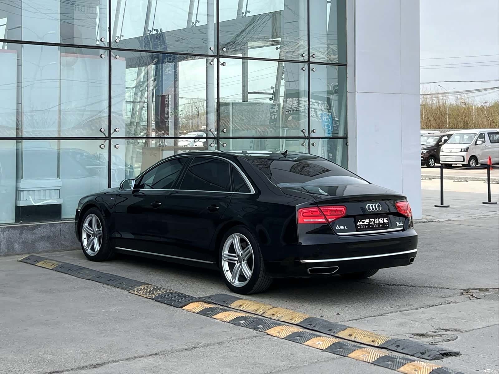 Audi A8L, 2012 6