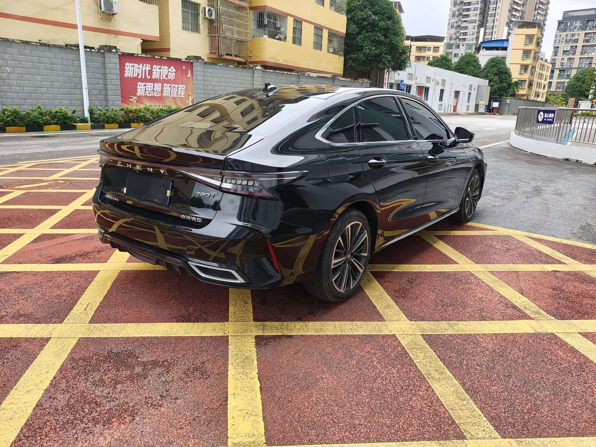Chery Arrizo 8, 2022 17