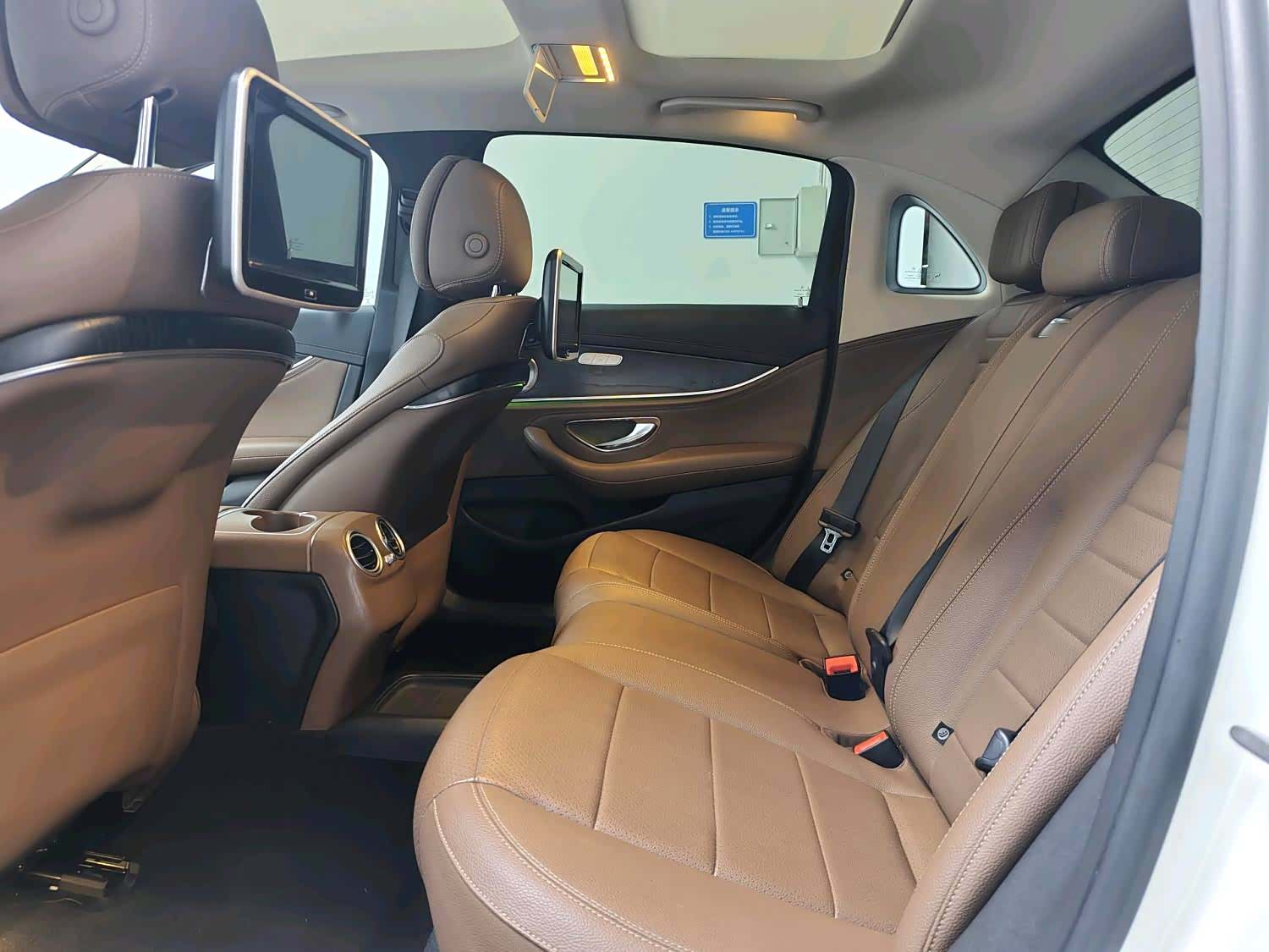 Mercedes-Benz E-Class, 2018 6