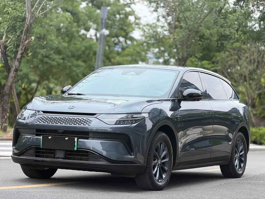 Leapmotor C11