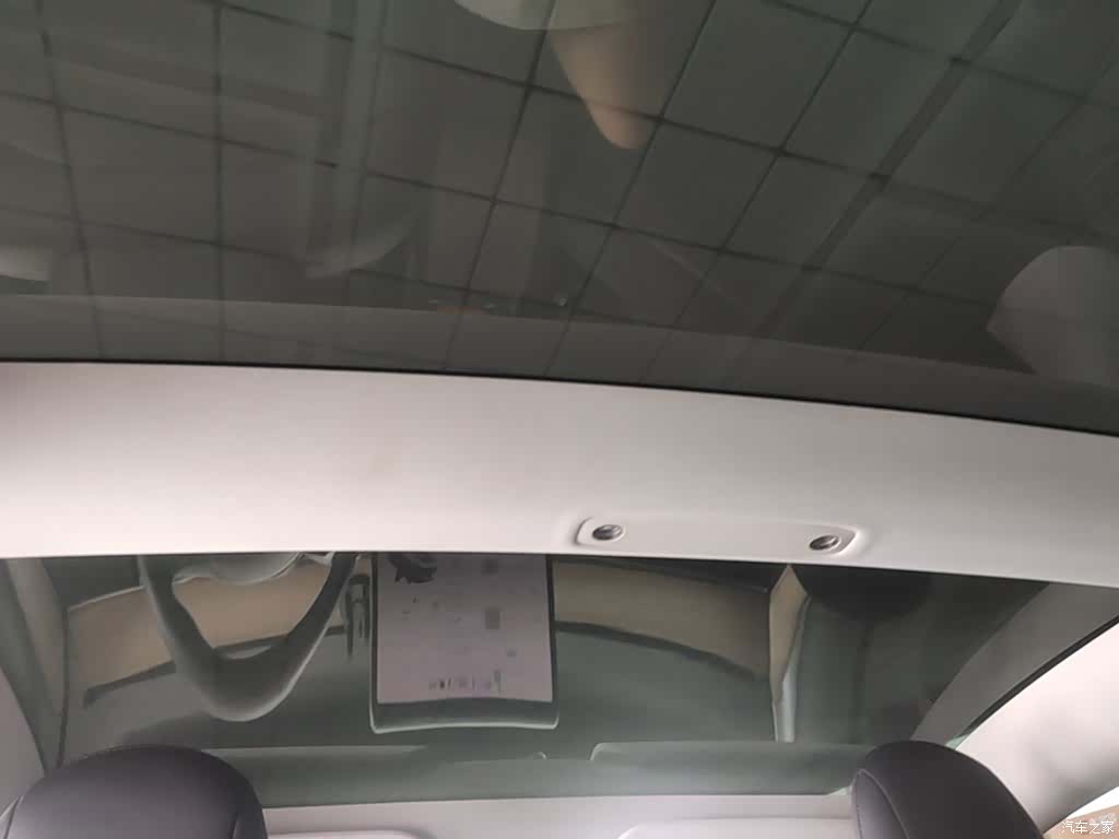 Tesla Model 3, 2023 18