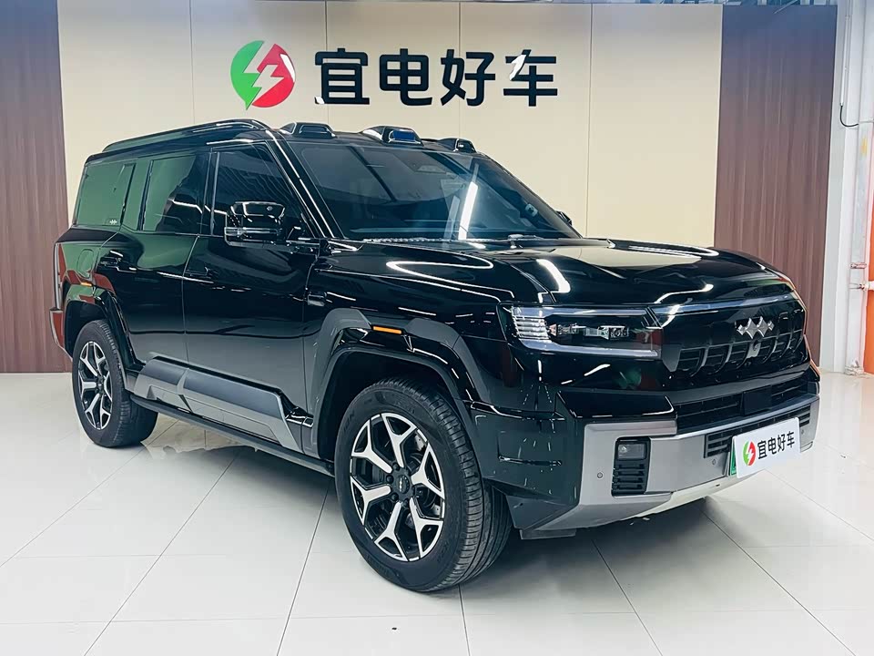 BYD Leopard 8