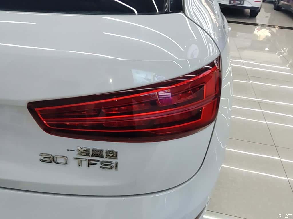 Audi Q3, 2016 8