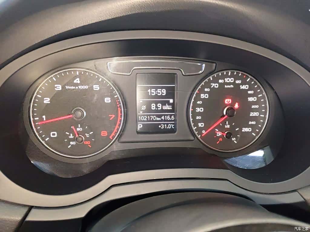 Audi Q3, 2016 12