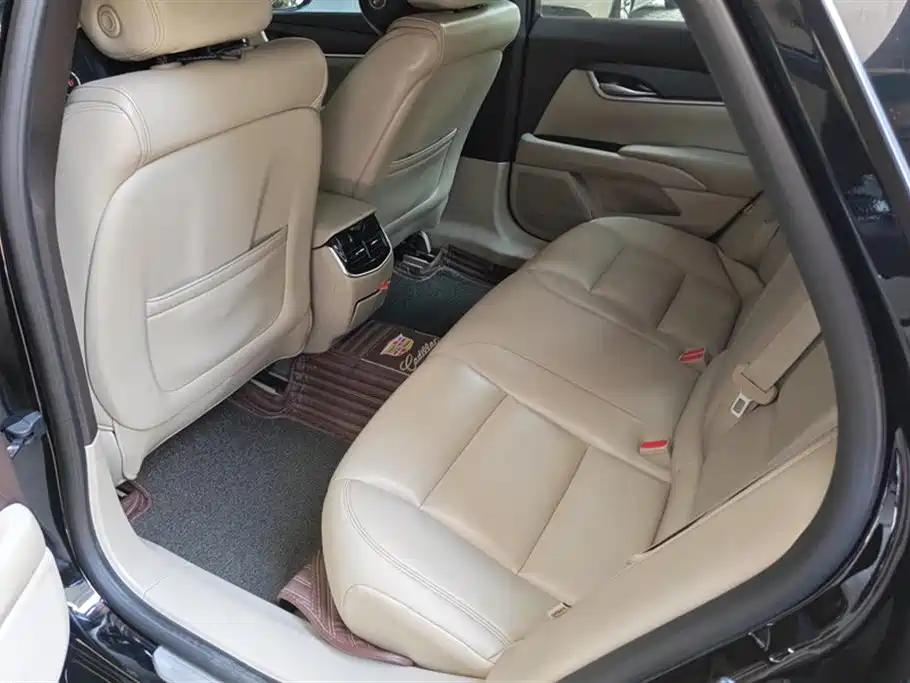 Cadillac XTS