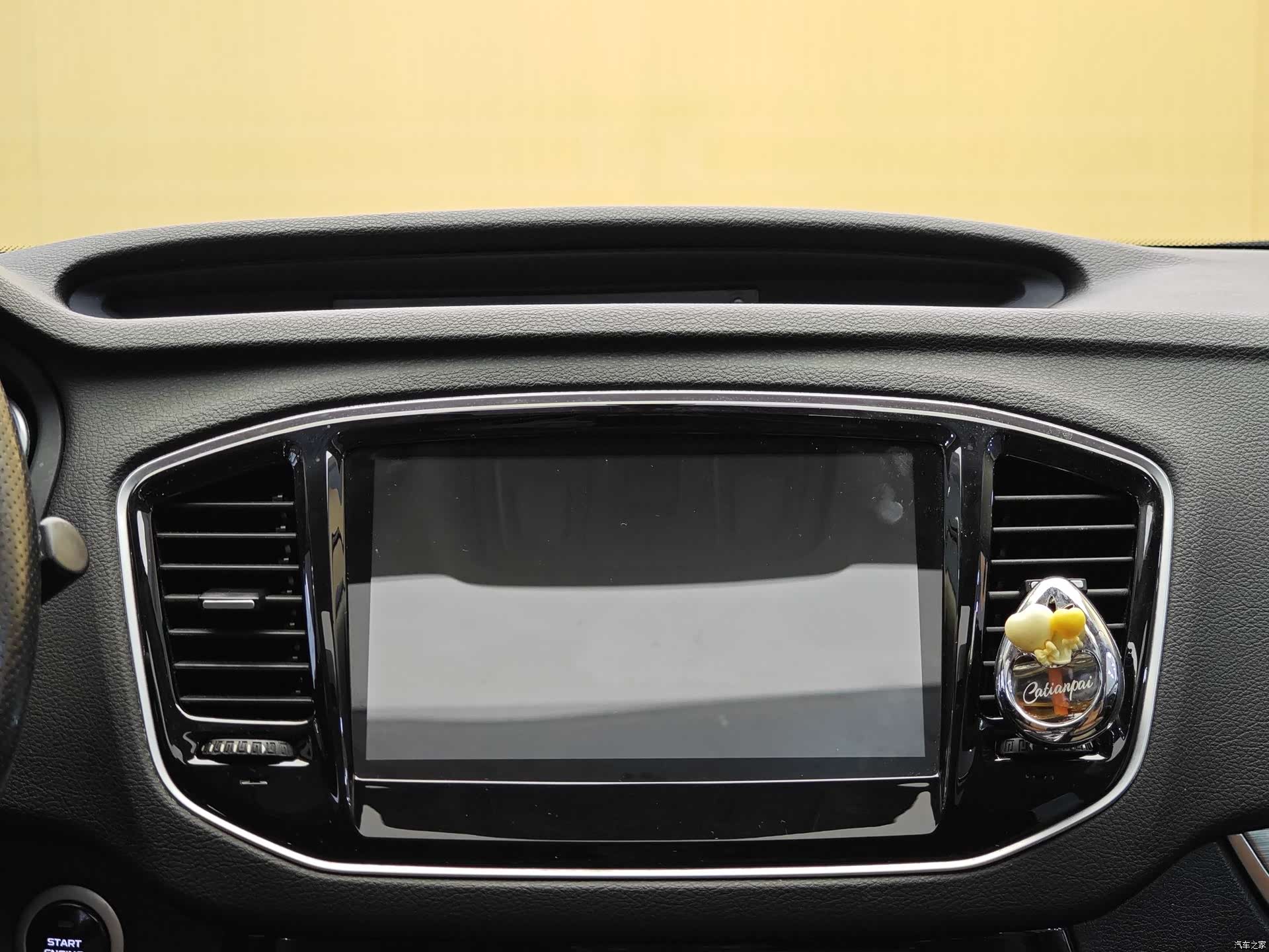 Geely X6, 2016 15