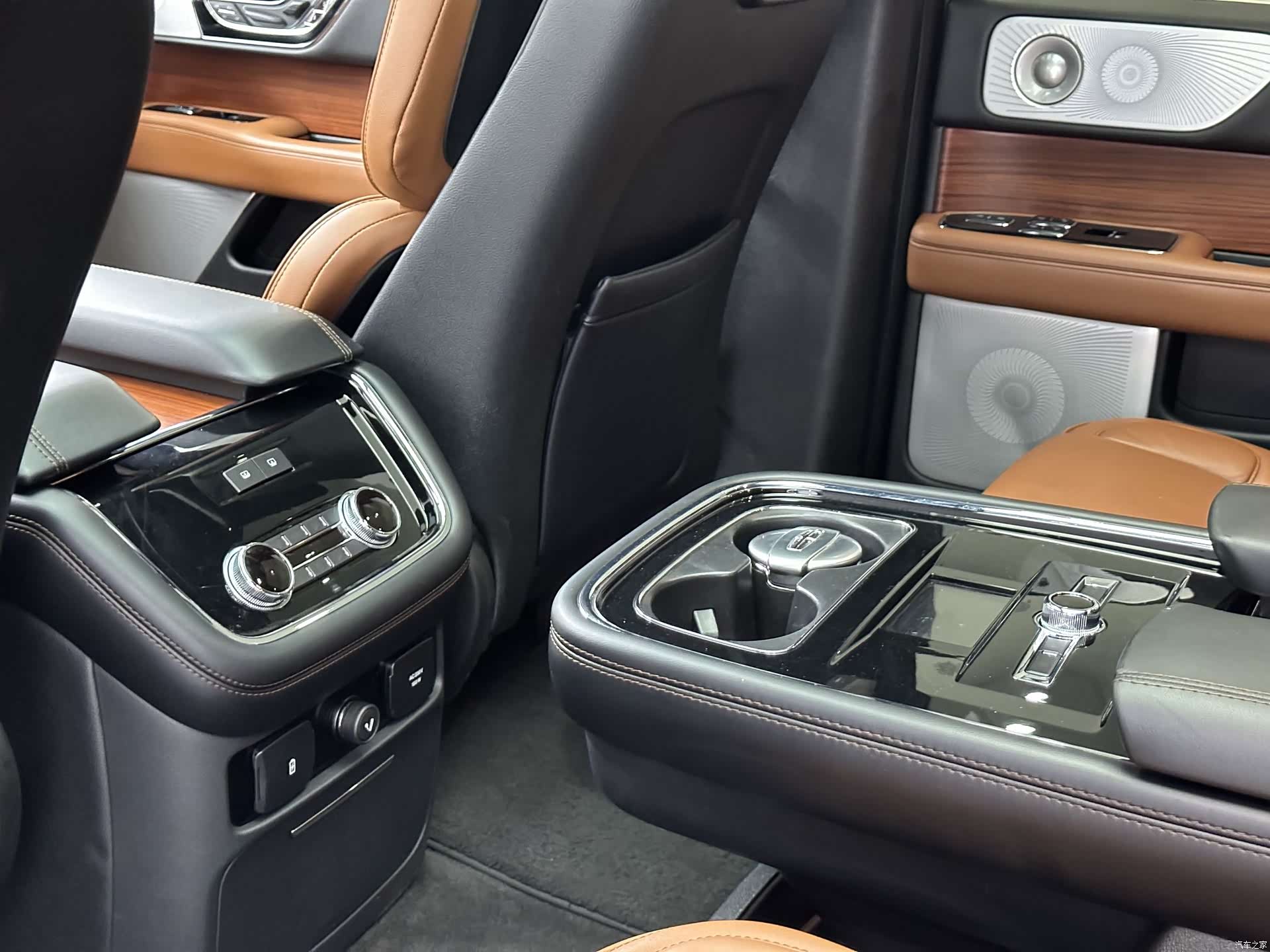 Lincoln Navigator, 2019 20