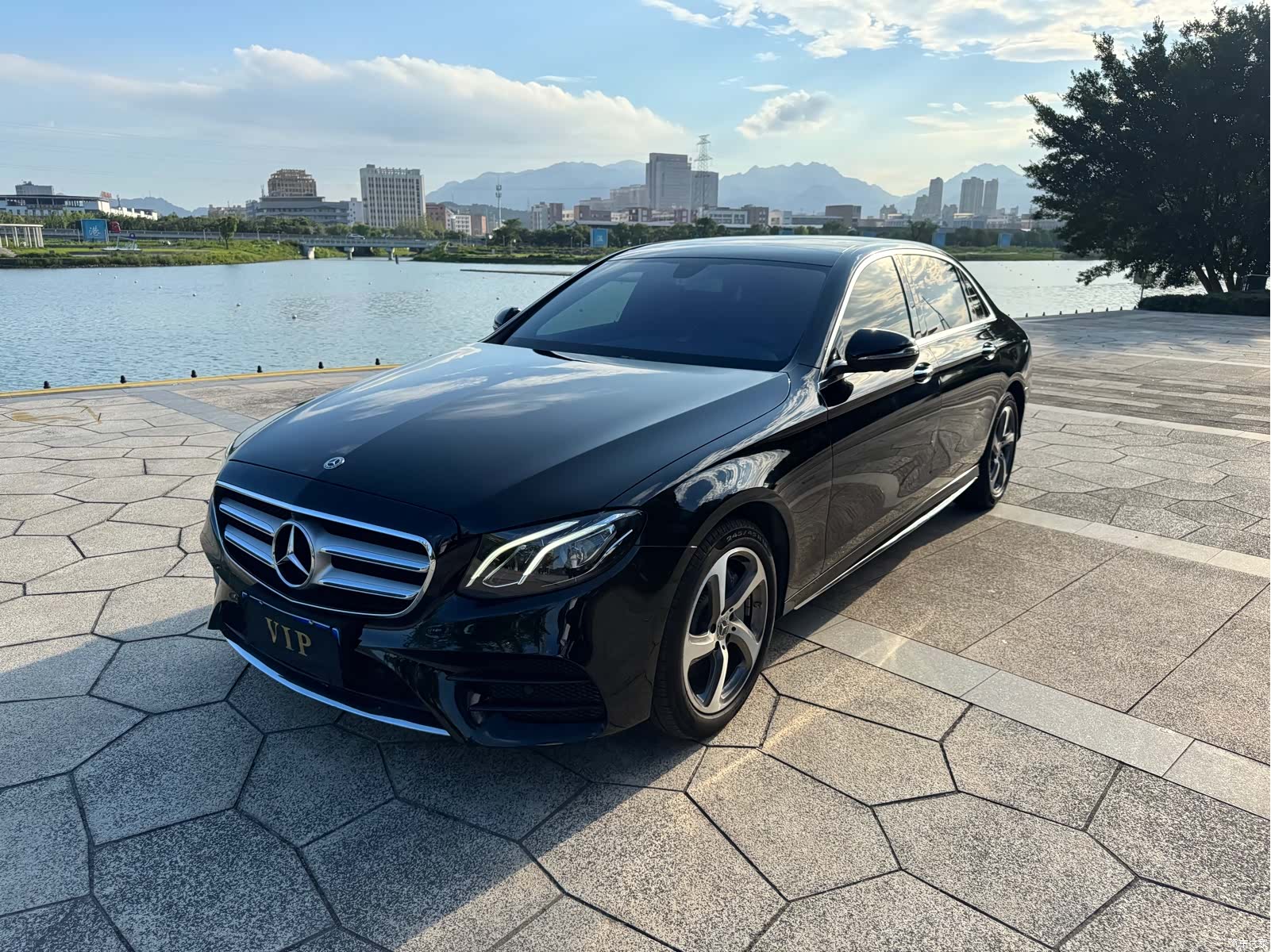 Mercedes-Benz E-Class, 2019 1