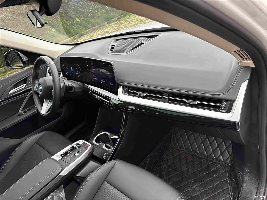 BMW X1, 2023 11