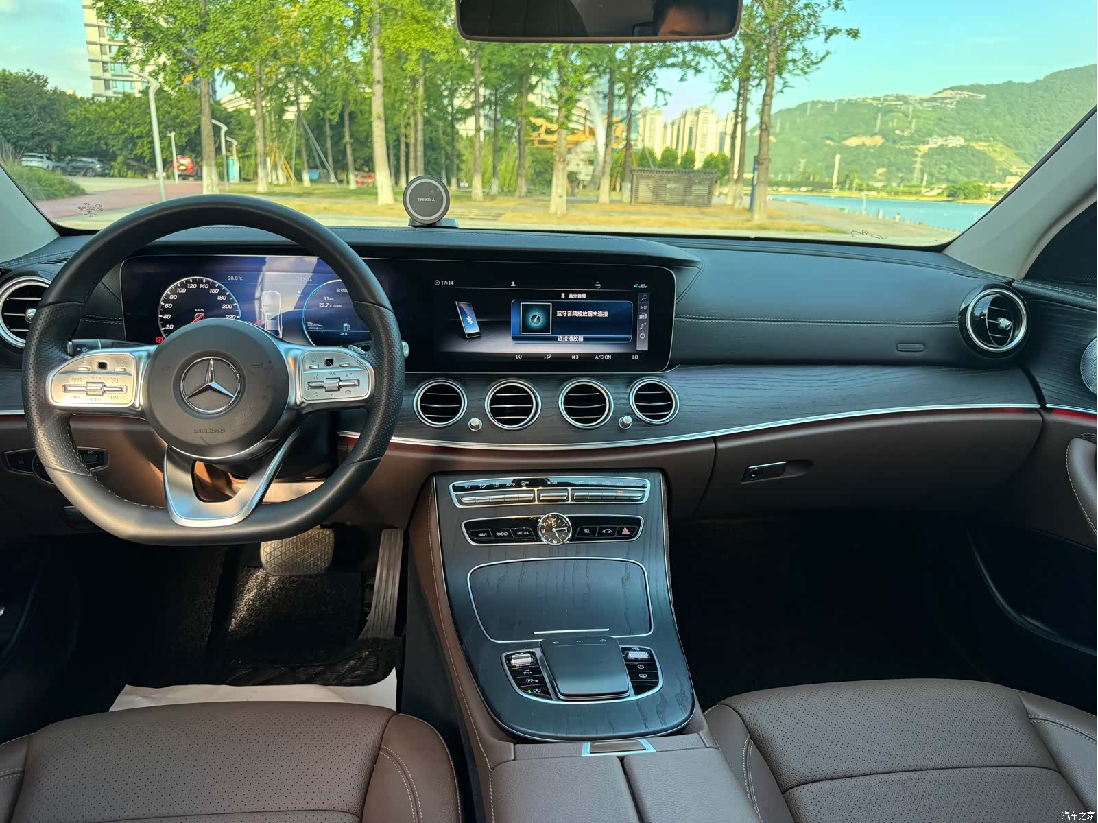 Mercedes-Benz E-Class, 2019 11